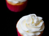 Vanilla buttermilk cupcakes