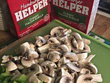 Easy Family Dinner with Hamburger Helper #freebeef #helper #ad