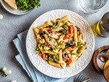 Roasted bell pepper and black olive pasta salad