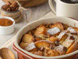 Crockpot Apple Cinnamon French Toast Casserole – Easy Slow Cooker Breakfast Recipe