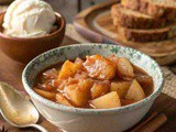Crockpot Apple Compote – Easy Slow Cooker Recipe for Warm, Cinnamon-Spiced Apples