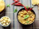 Easy Chana Masala Recipe, How to make chana masala (Video)