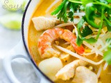 Laksa Soup | a Malaysian Coconut Curry Soup w/ Rice Noodles