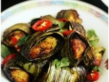 Pandan Chicken (Chicken Wrapped in Screwpine Leaves)