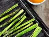 Asparagi alla piastra con  maionese di pomodorini 