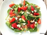 Erdbeer-Spinat-Salat mit Ziegenkäse / Strawberry Spinach Salad with Goat Cheese