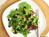 Herbstsalat mit Walnüssen & Cranberries in Apfel Vinaigrette