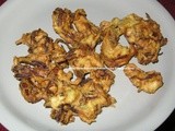 Onion Pakodas / Crispy Fried onions Indian style