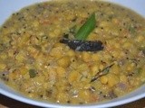 Vazhakkai kootu/plantain kootu