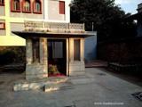 Tomb of Mirza Ghalib – The greatest poet rests in a simple grave
