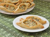 Fatayer Jebneh - Arabic Cheese Pies #BreadBakers