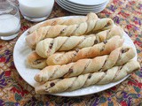 Peanut Butter Chocolate Chip Twists #BreadBakers