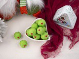 Grinch Oreo Balls