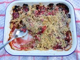 Rhubarb and Strawberry Crumble