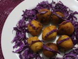 Purple Cabbage Vada (Purple Cabbage Fritters)