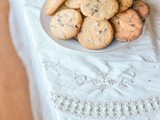 Crispy Honey Chocolate Chip Cookies