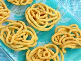 Easy Puzhangal Arisi Murukku Recipe / Idly Rice Murukku Recipe