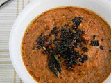 Spicy Onion Garlic Chutney Recipe / Vengaya Chutney