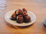 Fruity goji chocolate bonbon