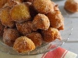 Frittelle (fritole, fritòe) di Carnevale soffici, soffici