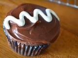 Copycat Hostess Cupcakes