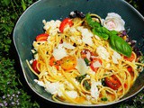 Pasta Caprese / Mozzarella-tomaatti pasta