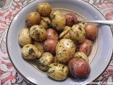 Roasted Potatoes With Garlic and Thyme