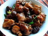 Braised Chicken with Chestnuts （栗子焖鸡 ）