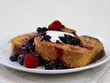 Cinnamon French Toast with Berry Sauce