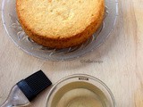 How to make a simple syrup to soak cakes