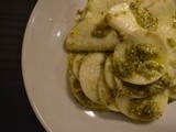 Corzetti con pesto ai semi di girasole, pistacchi, pinoli e pecorino