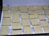 Basil Crackers