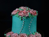 Butter Cream Roses – Piping and Arranging On Cake