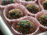 Egg Free Milk Chocolate Fudge Balls – Easy Kid’s Treats