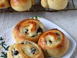 Eggless Koffiebroodjes - Dutch Coffee Buns