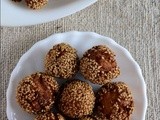 Eggless Vietnamese Fried Sesame Cake / Bánh Mè Chiên