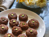 Gujarati Thabadi Peda – Indian Milk Sweet Recipes