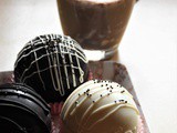 Hot Chocolate Bombs / Cocoa Bombs – Video Recipe