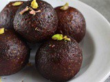 Kala Jamun Recipe – Indian Milk Sweet Recipes