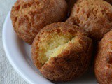 Muttakos / Vettu Cake/ Vedi Cake Recipe (Eggless)