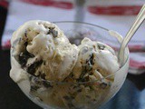 No Churn Easy Vanilla Ice Cream With Chocolate