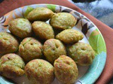 Sweet Corn Sooji Vadai Recipe