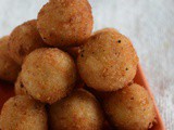 Tirokroketes / Fried Cheese Bites Recipe