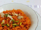 Gajar Ka Halwa / Carrot Halwa