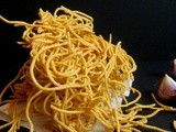 Lahsoon Mirchi Sev / Garlic Sev