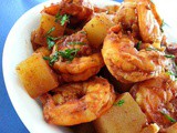 Prawns and Potatoes in Spicy Red Curry