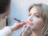 ‘No-make-up’ make up look