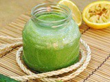 Cucumber Spinach Green Juice (Easy 5-Ingredient Recipe)