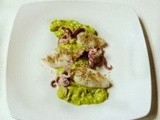 Calamari con crema di avocado e feta