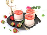 Dessert di yogurt greco e fragole